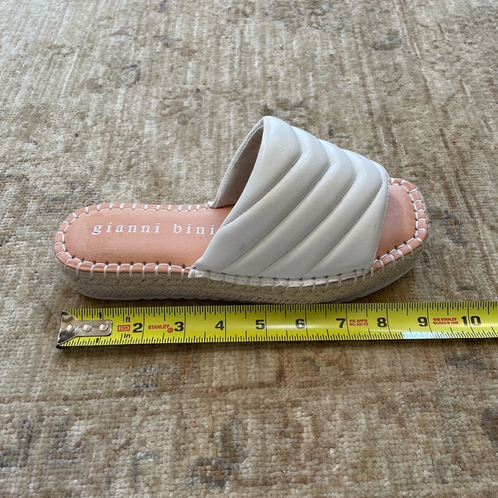 Gianni Bini espadrille platform slide, white size 6.5 - Picture 8 of 10